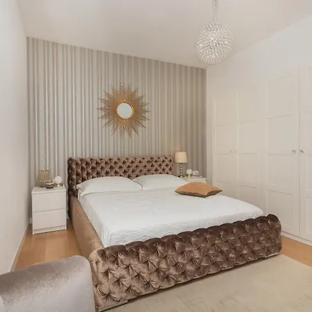 Ferienhaus Fur 5 Personen Und 1 Kind In Sibenik, Dalmatien Norddalmatien