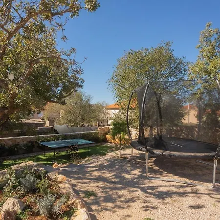 Ferienhaus Fur 5 Personen Und 1 Kind In Sibenik, Dalmatien Norddalmatien Holiday home Sibenik